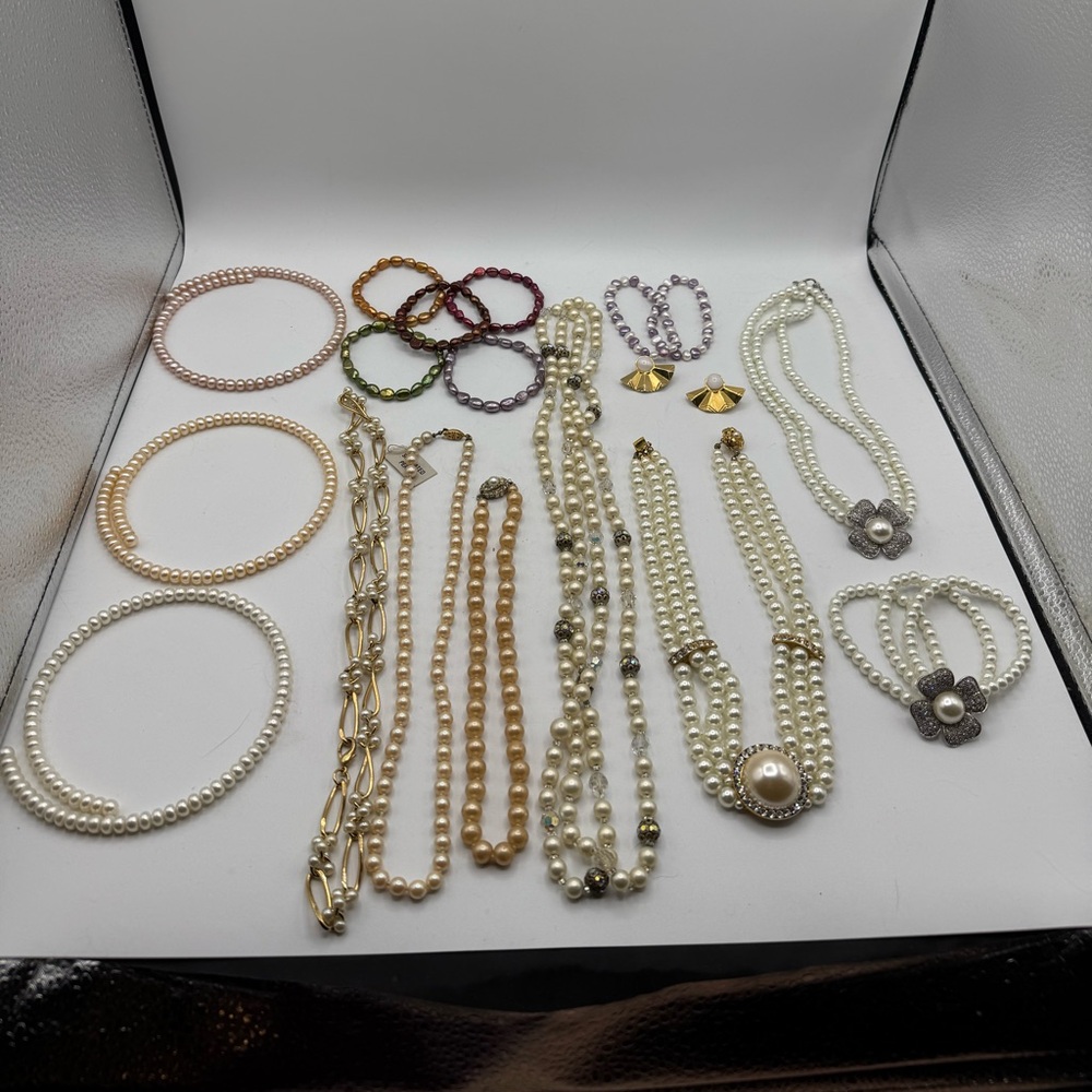 Faux and Simulated Pearl Necklaces and Bracelets Vintage jewelry*See Description